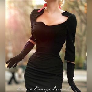 Janice - old hollywood pencil dress curve neckline